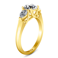 Three Stone Engagement Ring Chantal 14K Yellow Gold