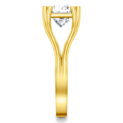 Solitaire Princess Cut Engagement Ring Bella 14K Yellow Gold
