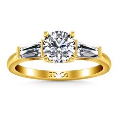 Three Stone Engagement Ring Jenna 14K Yellow Gold